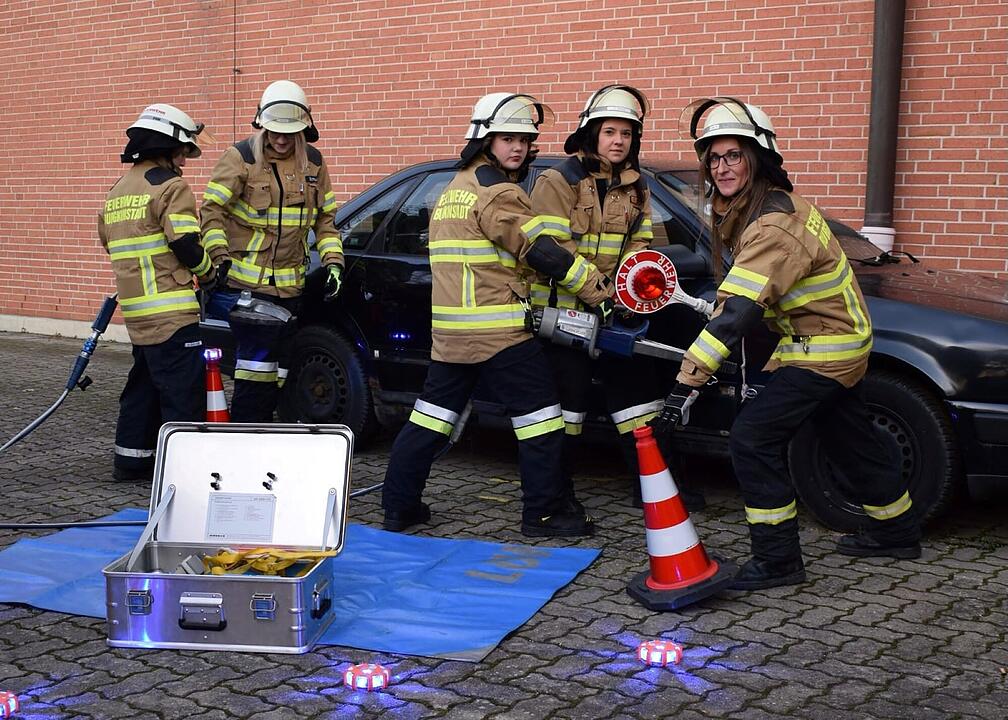 "Frauenpower": Kalender der Feuerwehr-Damen Burgkunstadt - Bildergalerie