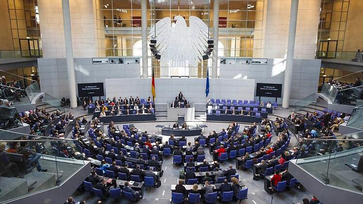 Die Abgeordneten des Bundestags vertreten auf Zeit die Interessen der Bevölkerung in Deutschland.  Foto: Bundestag
