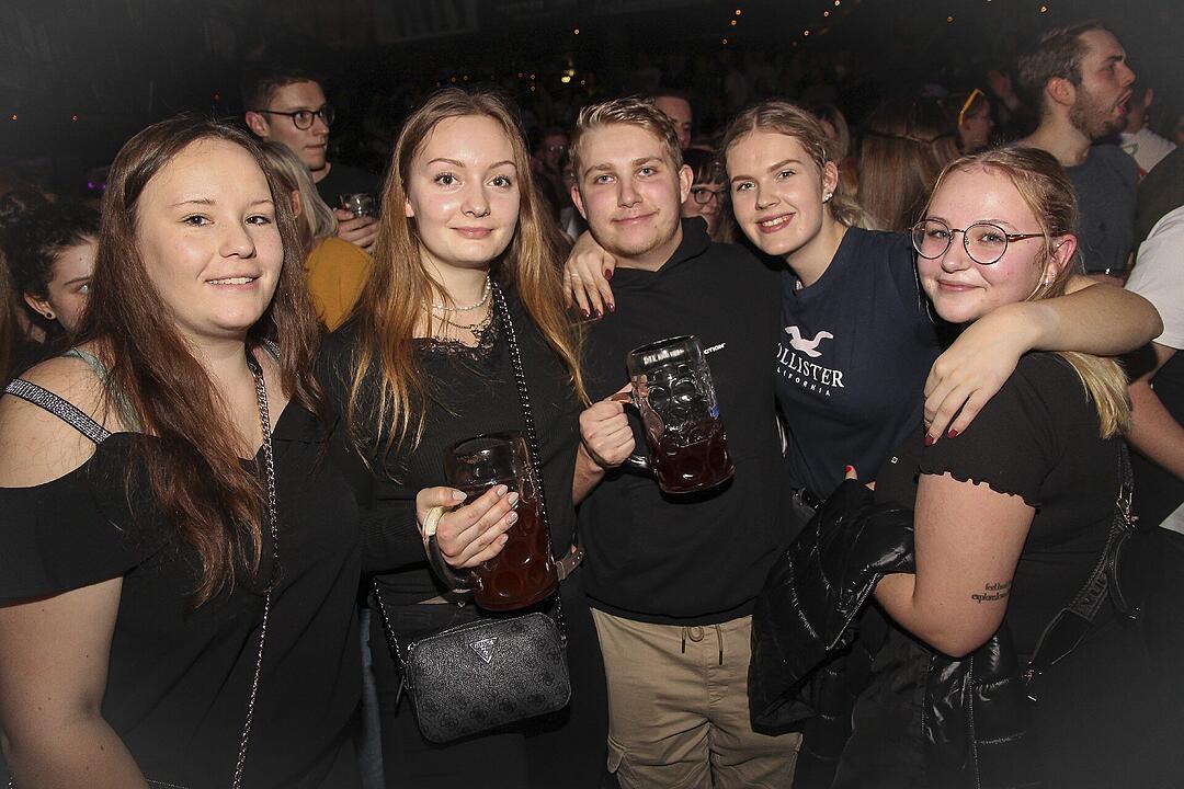 Klasse Party-Stimmung  am ersten Weihnachtsfeiertag