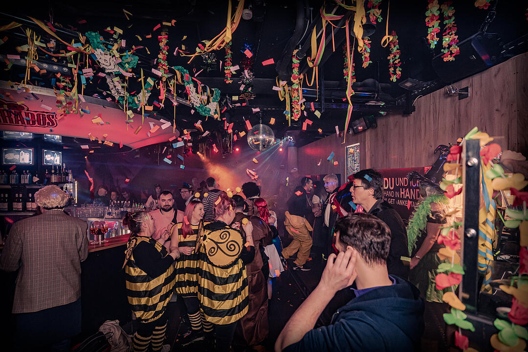 Gemeinsam Fasching feiern bis Montagmorgen!