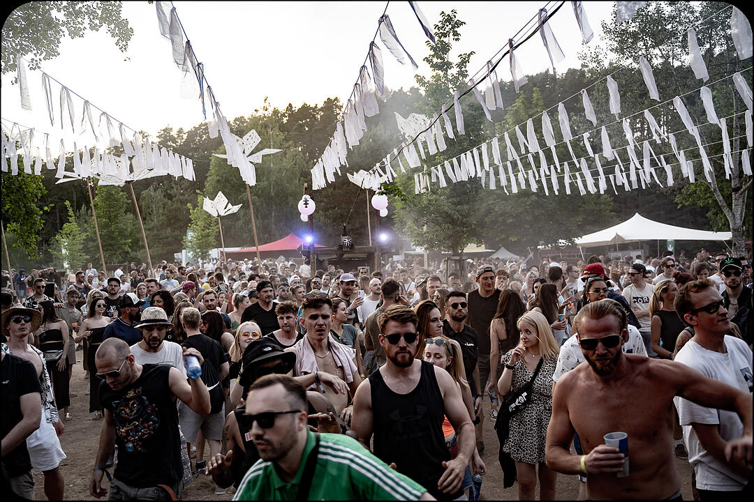 Love, Fire & Electronic Beats!