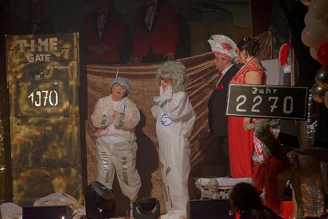 Motto: "Licht aus! Spot an! 70er Disco"