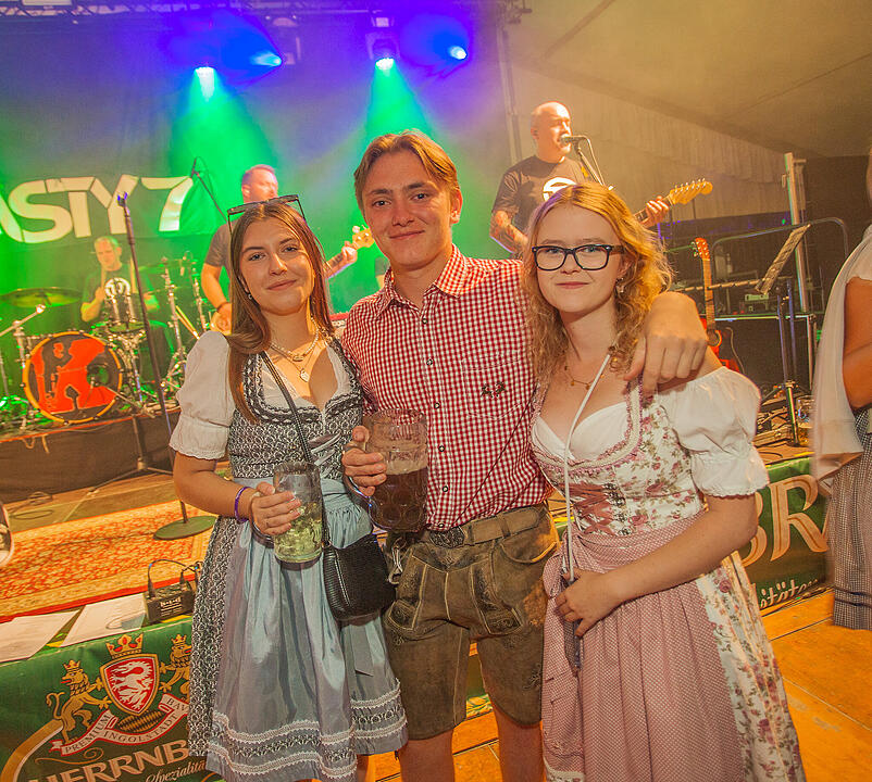 Ausgelassene Stimmung mit rocKing und Tasty 7.