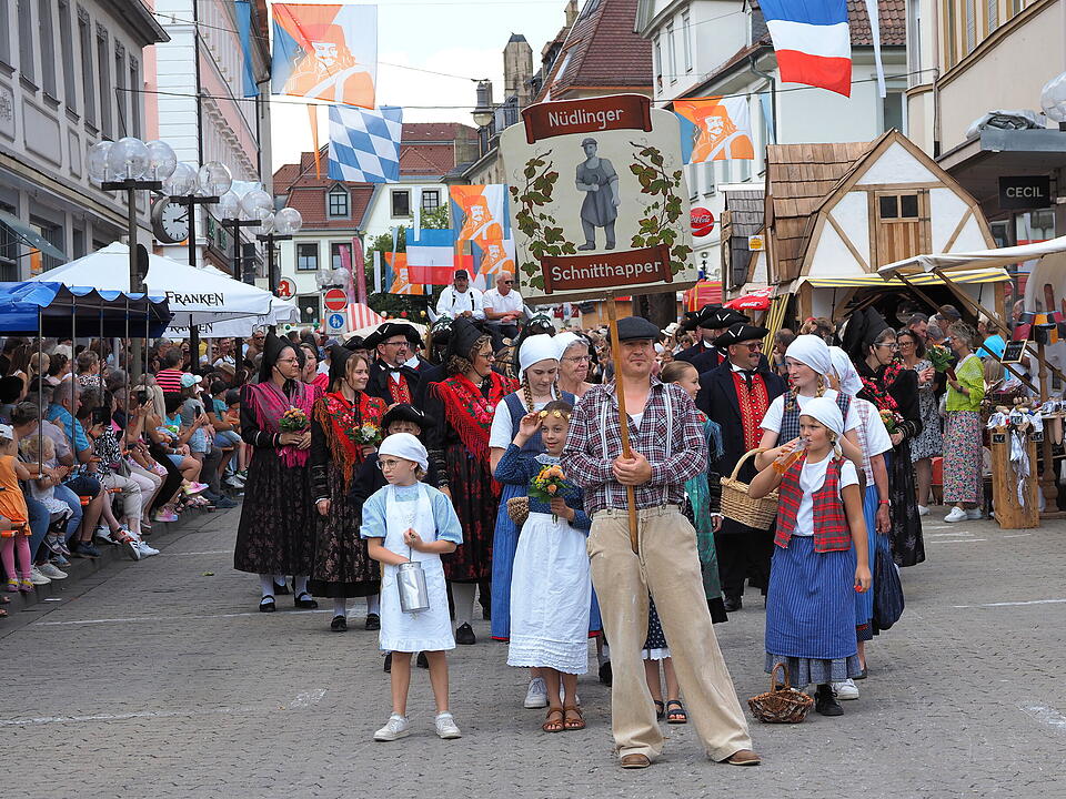 Großer historischer Festzug durch Bad Kissingen!