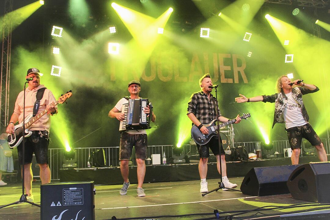 Troglauer - Heavy Volxmusic!