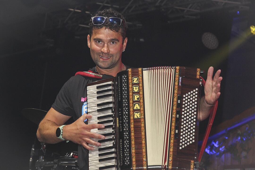 Opening Party mit Ballermann-Größe Peter Wackel