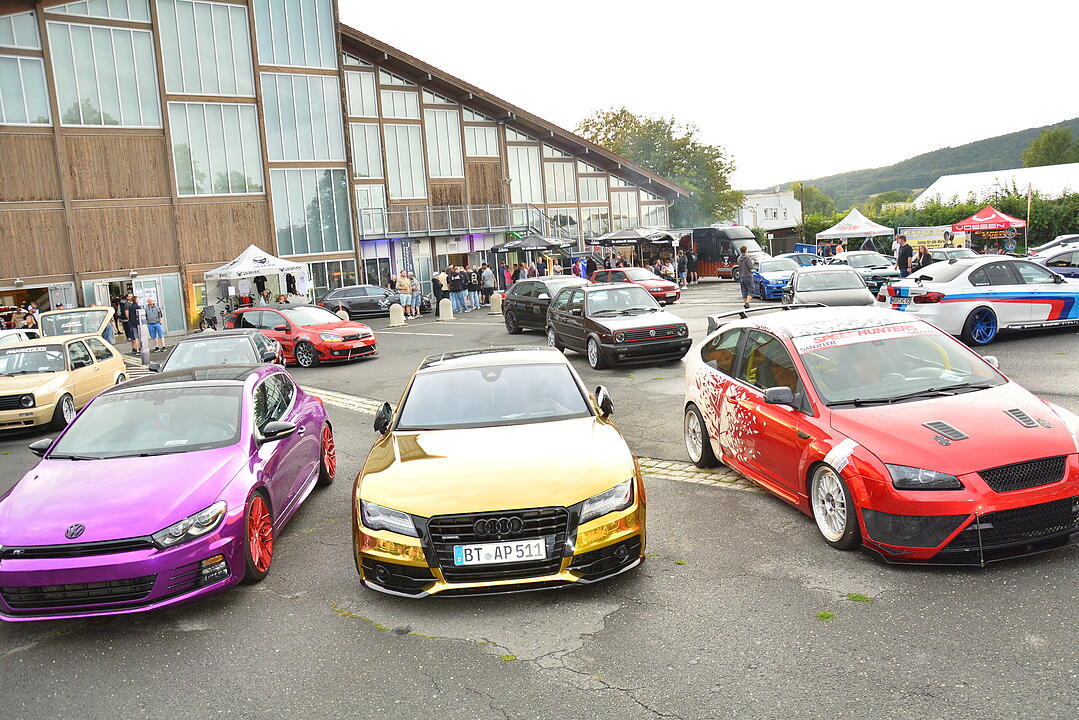 Viele Auto- und Tuningfreunde kamen nach Lichtenfels!