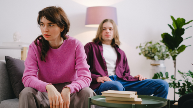 Emotionale Abhängigkeit überwinden – Ursachen, Anzeichen und Tipps 