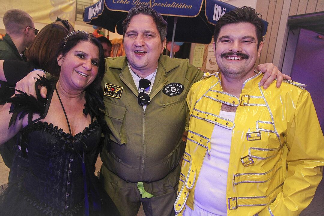 Beste Stimmung beim Kupferberger Blütenfasching!