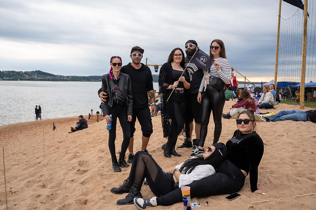 Sommer. Sonne. Tanzen. Techno. Bass!