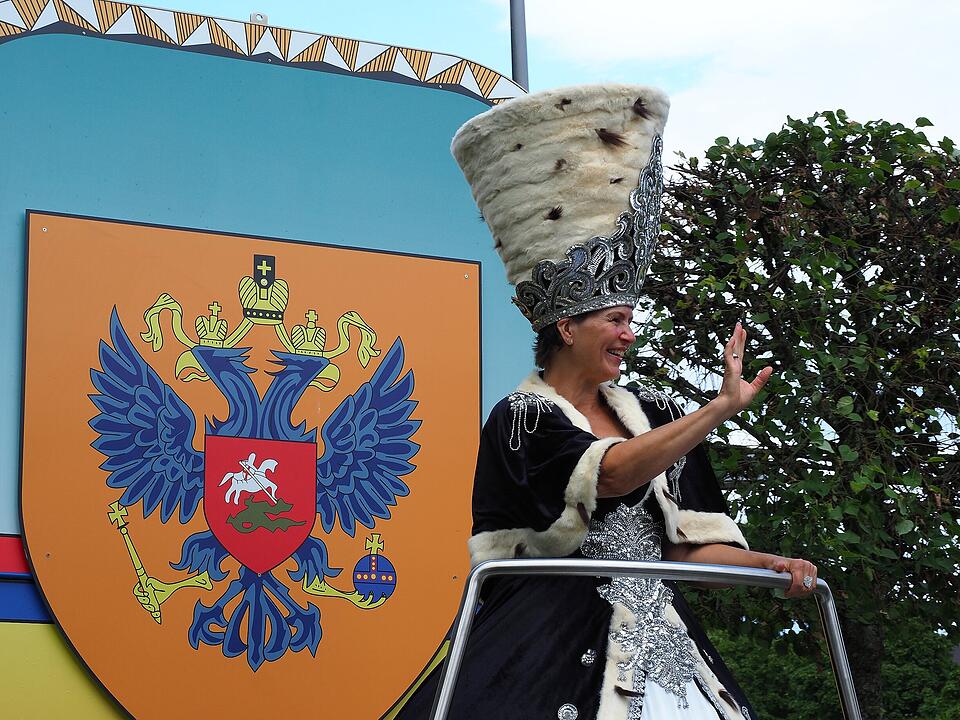 Großer historischer Festzug durch Bad Kissingen!