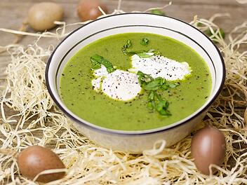 Cremige Grünkohl-Suppe: So lecker, wie der Name klingt.