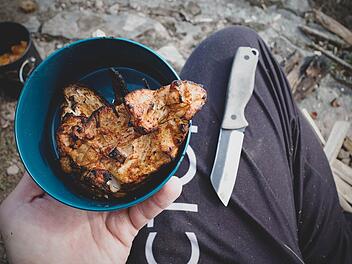 Auf den Grillplätzen könnt ihr euer Essen selbst zubereiten.