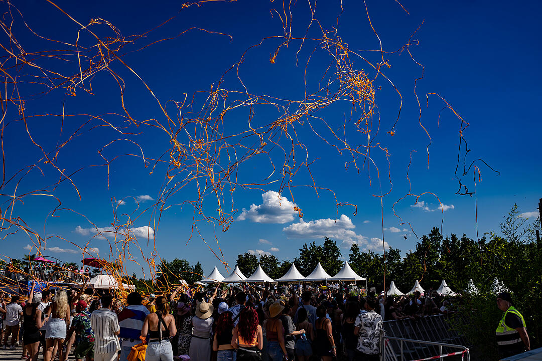 Mit vielen internationalen und nationalen Live-Acts!