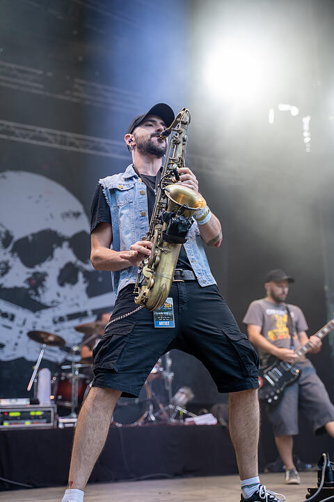 RISE AGAINST, NINA CHUBA, SONDASCHULE, BOSSE u.v.m.