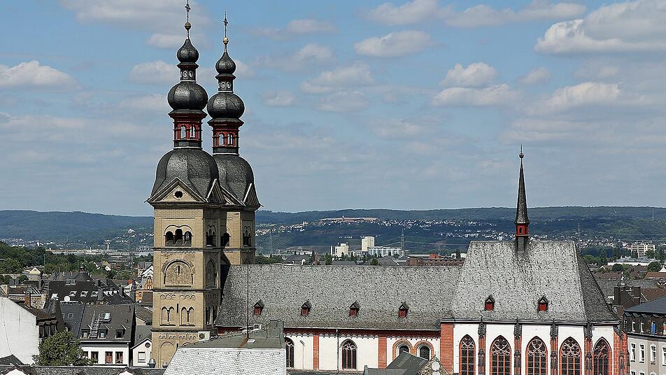 Liebfrauenkirche in Koblenz: Einer der vier Glocken läutet täglich um 22 Uhr