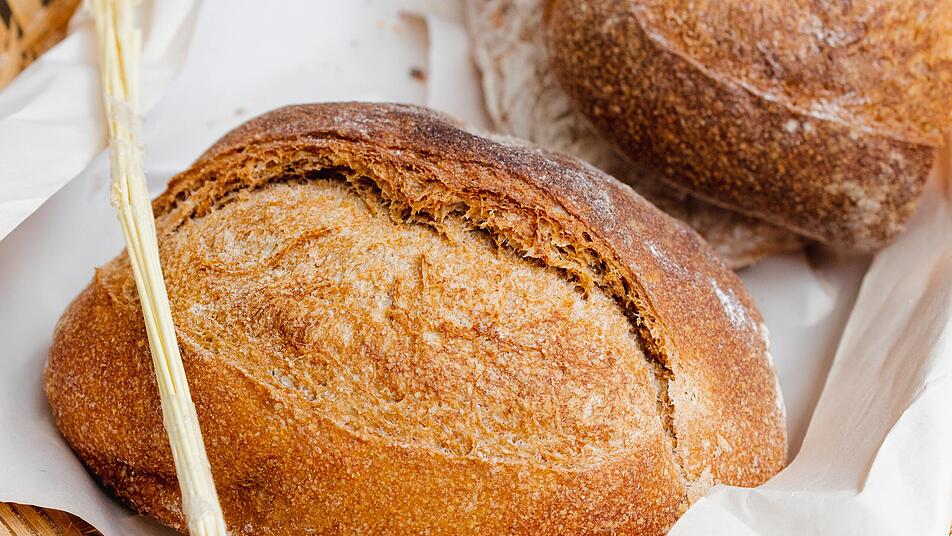 Brot Auf Weidenkorb