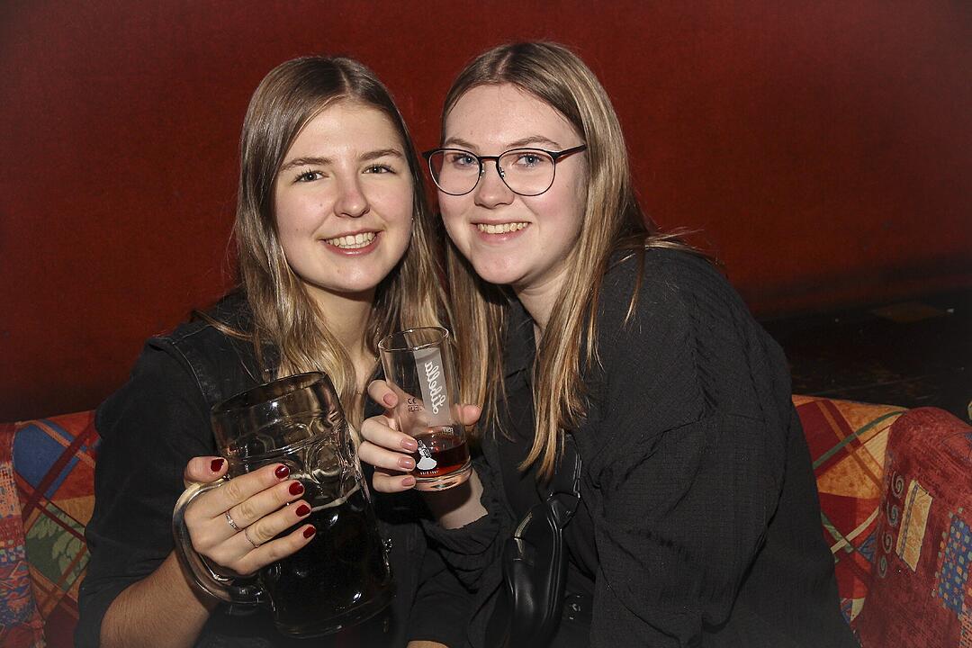 Klasse Party-Stimmung  am ersten Weihnachtsfeiertag