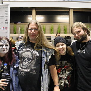 Powerwolf hat die Arena wahrlich zum Kochen gebracht!