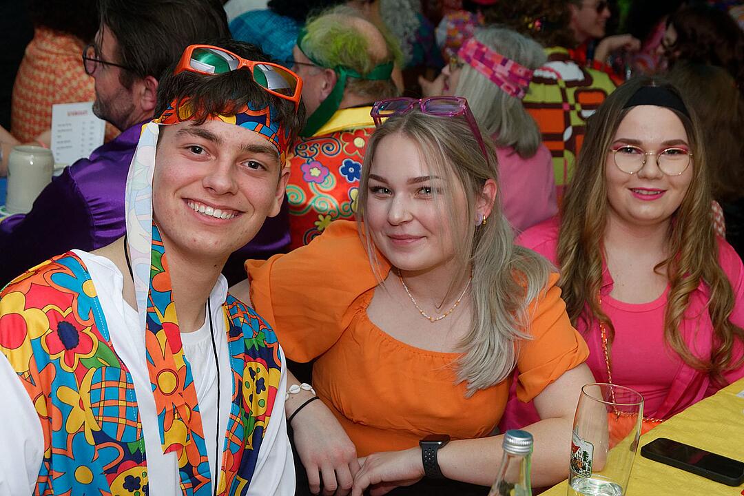 Motto: "Licht aus! Spot an! 70er Disco"