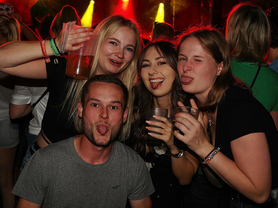 Super Stimmung mit vielen Ballermann-Stars!
