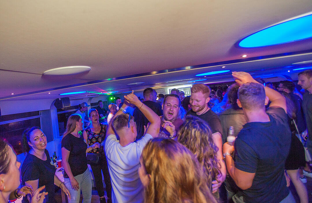 Bayern 3 Partyschiff in Fürth