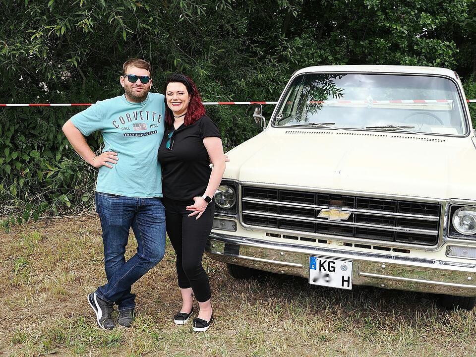 Oldtimer, US Cars, Traktoren und Motorräder.