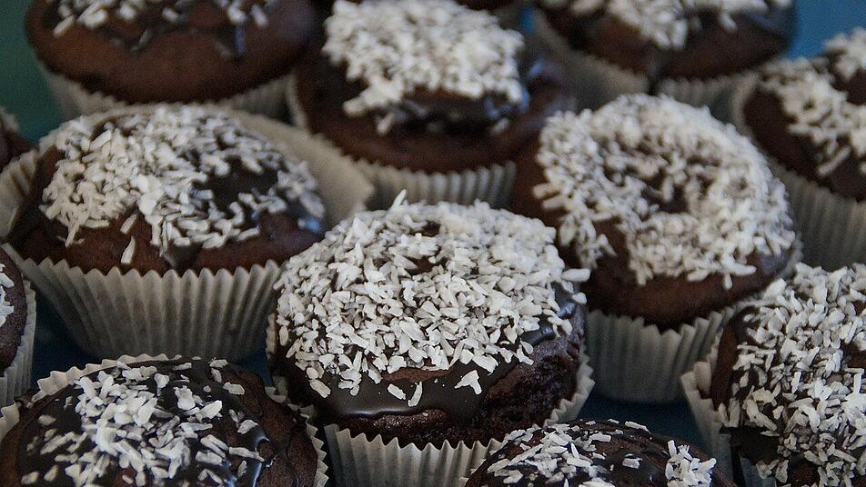 Leckere vegane Muffins mit Kokosflocken