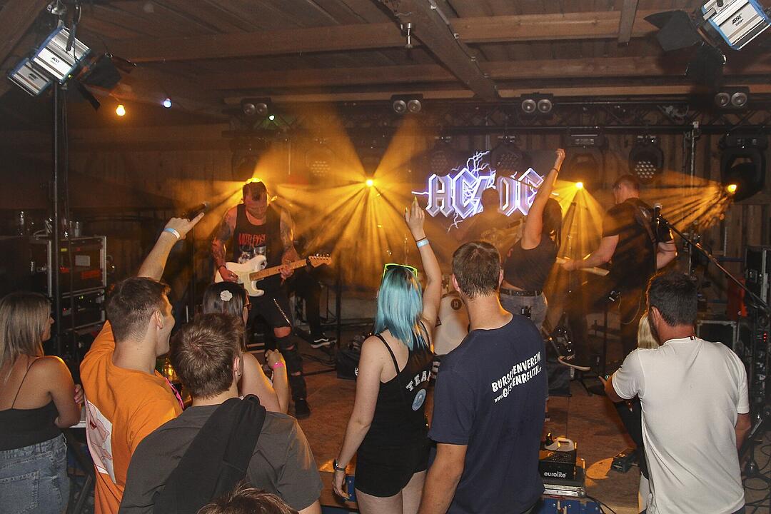 Lipstick live
