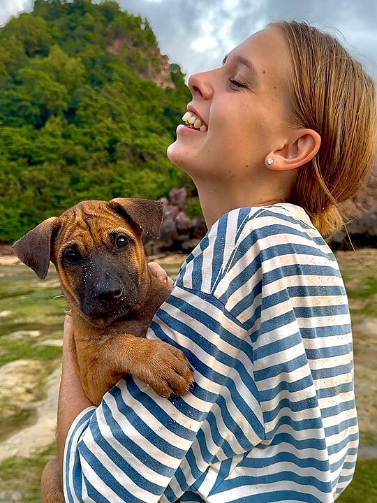 Eileen aus Franken (20) wandert aus, um Hunde zu retten - dann folgen Morddrohungen