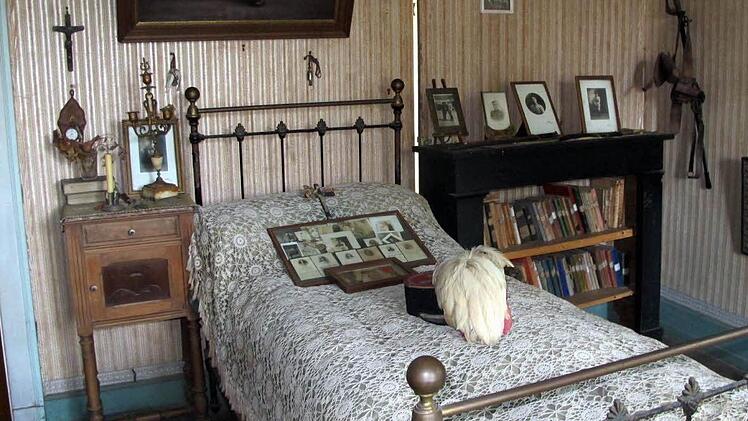 Wie vor 96 Jahren: Das Zimmer des Kavallerie-Offiziers Hubert Rochereau, der im Ersten Weltkrieg starb. Foto: Bruno Mascle, dpa