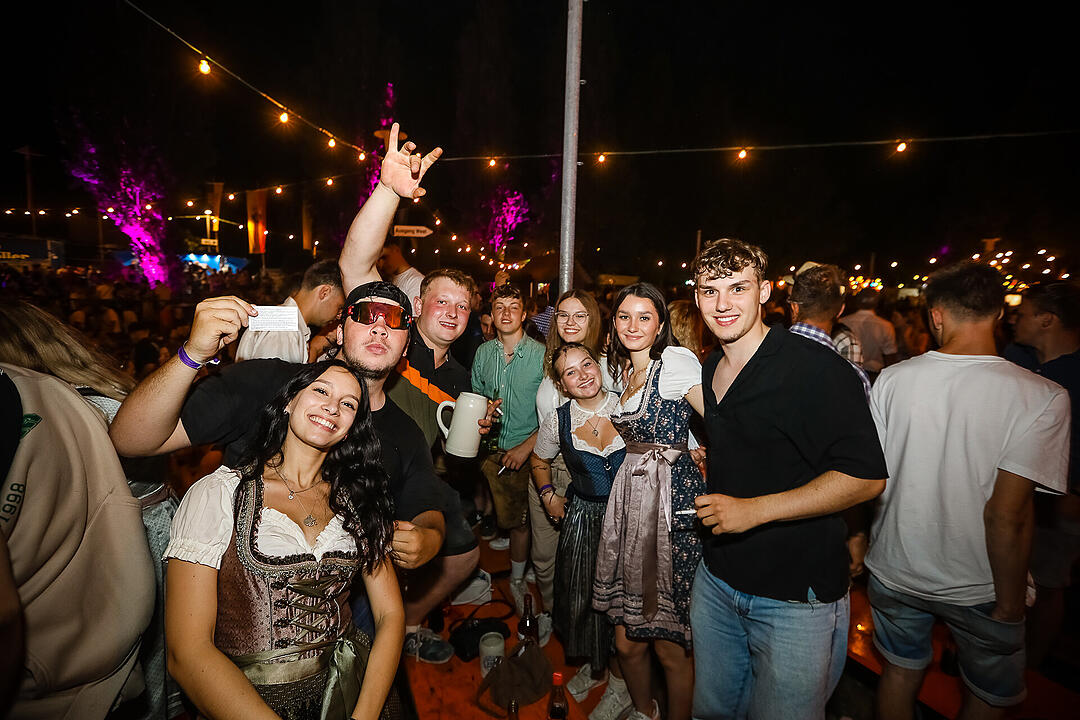 Erstklassige Stimmung mit den Almrockern!