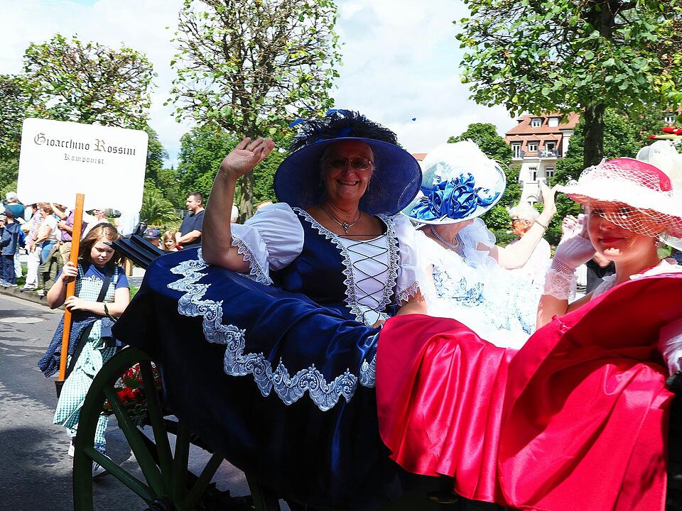 Großer historischer Festzug durch Bad Kissingen!