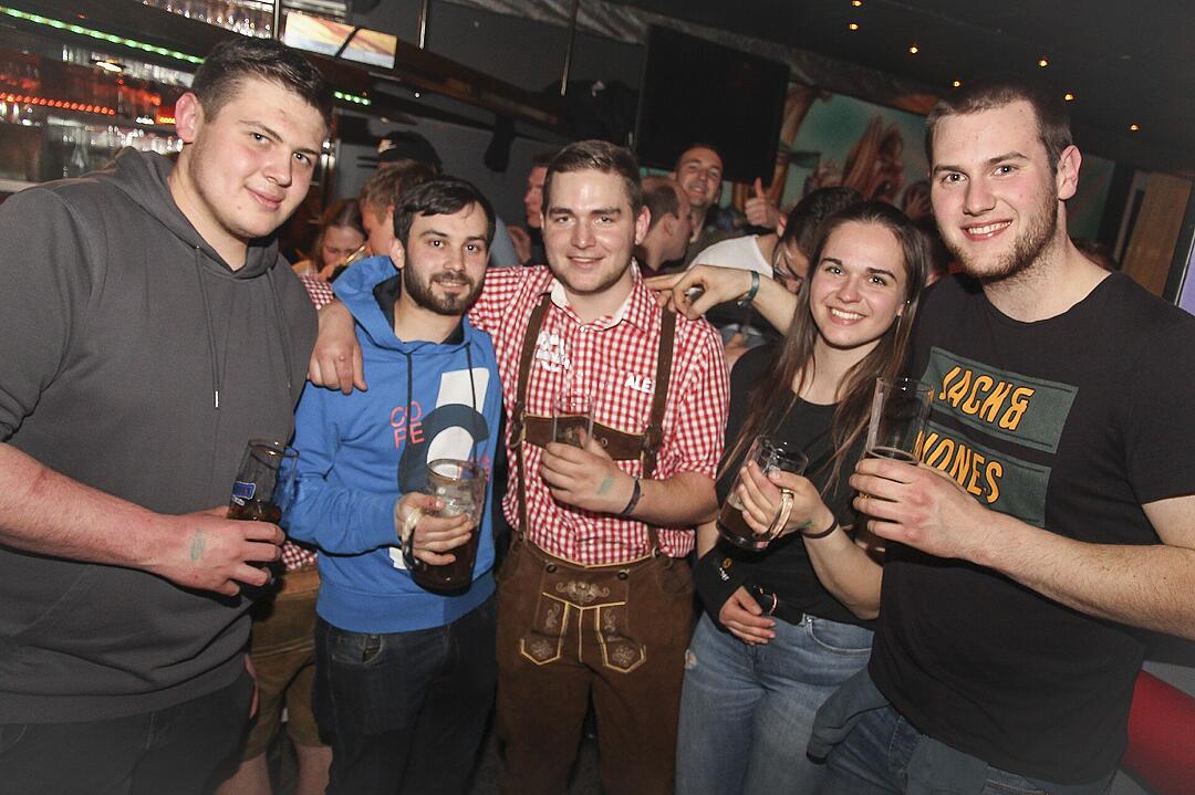 Heavy Volxmusic im Tanzcenter