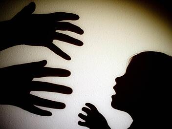 Der 72-jährige Olaf R. aus Hamburg verging sich mehrfach an Kindern und Jugendlichen. Nun wurde er erneut verurteilt. Symbolbild: Patrick Pleul, dpa