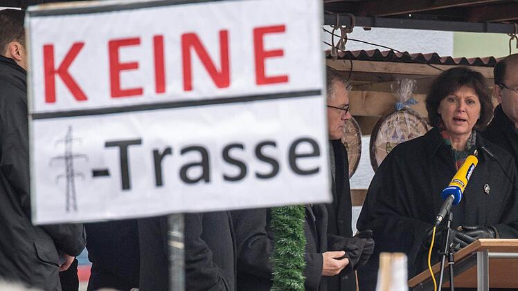Proteste gab es auch am Mittwoch beim Rossmarkt in Berching. Foto: Armin Weigel/dpa
