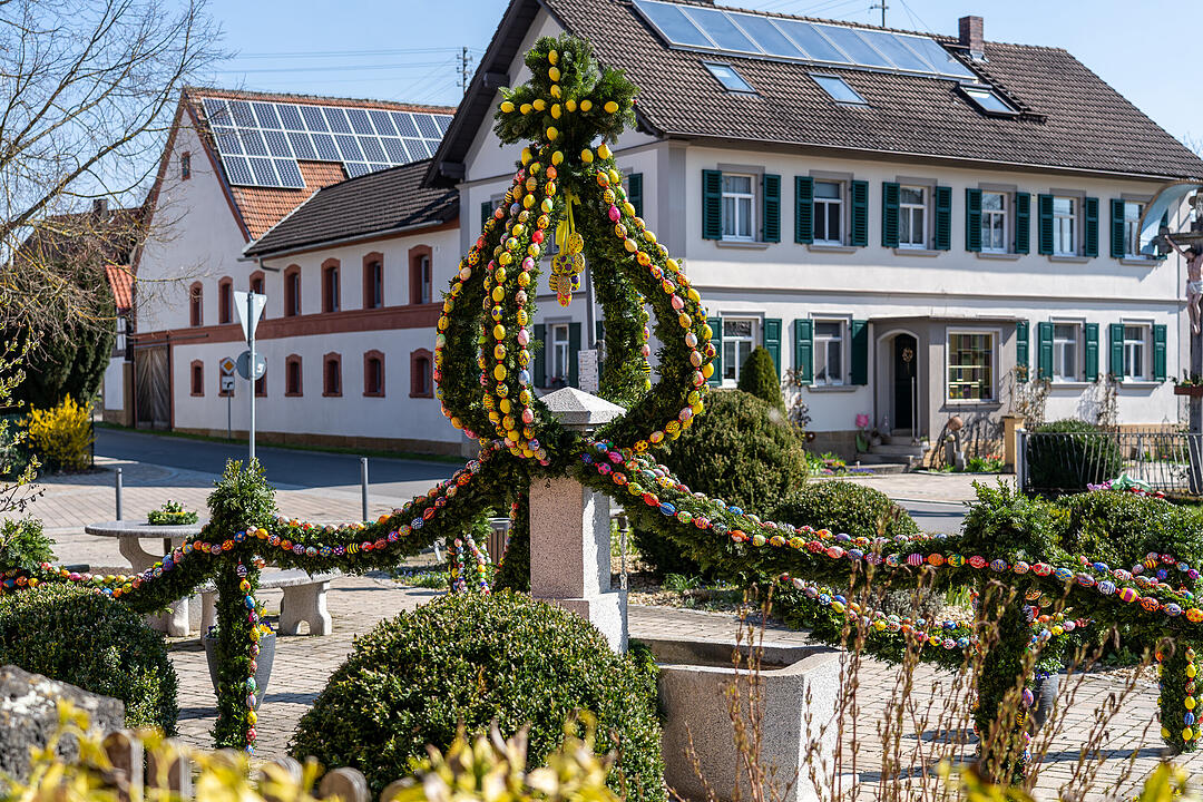 Osterbrunnen Roßdorf am Forst