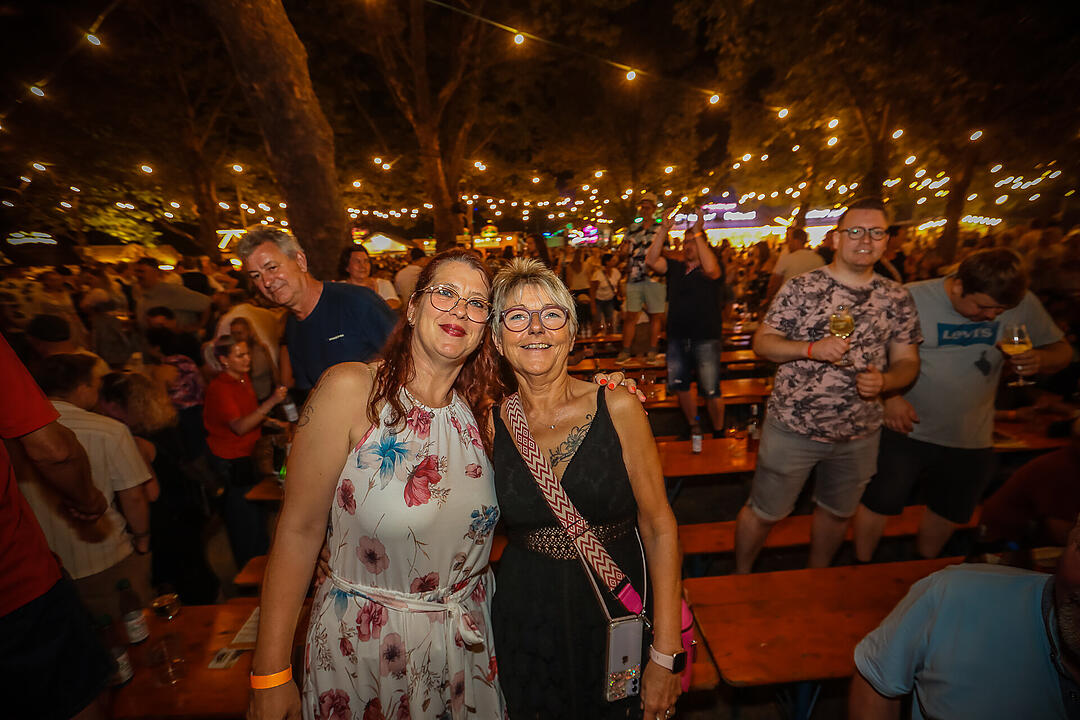 Impressionen vom größten Weinfest in Franken!