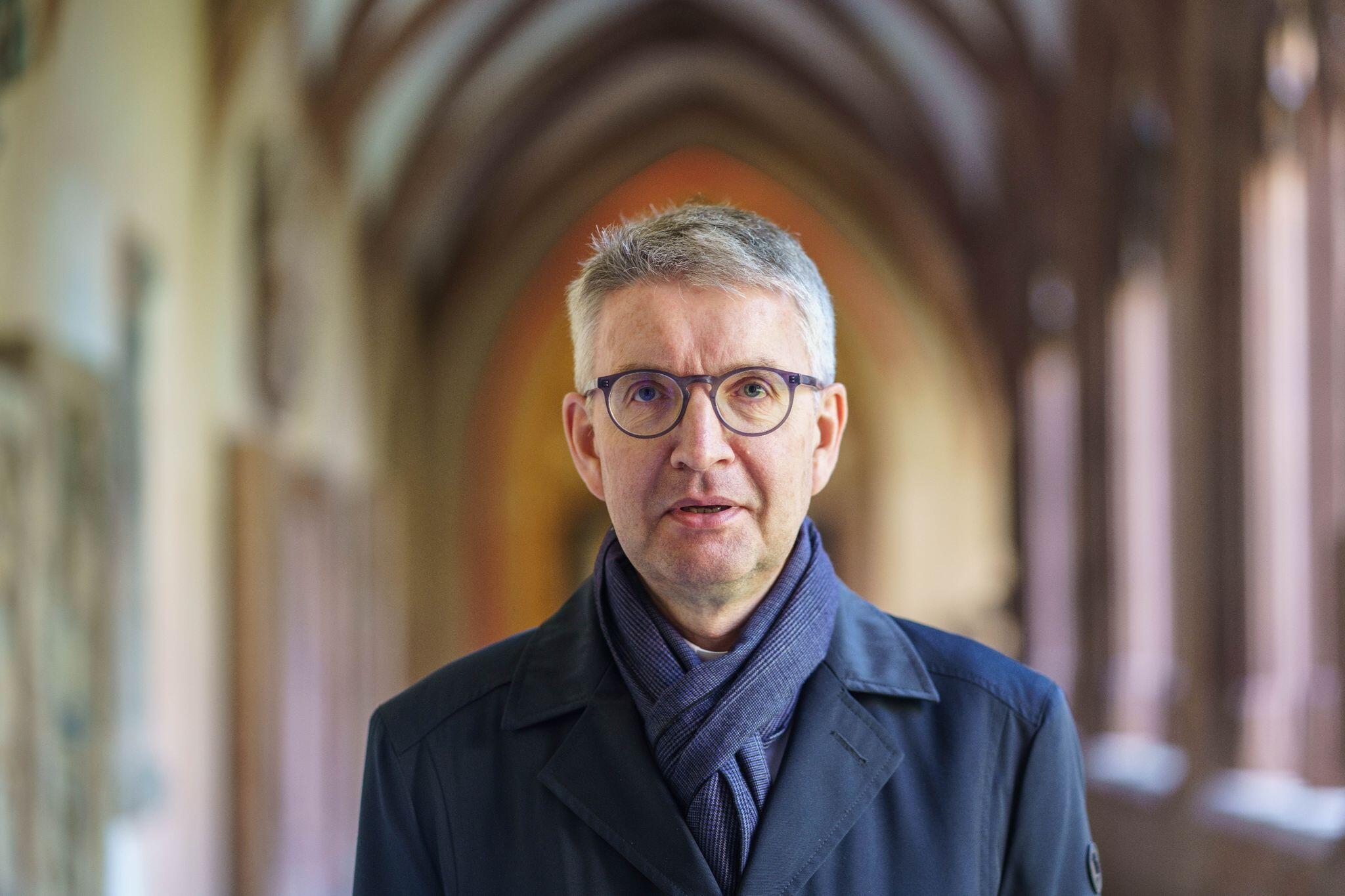 mainz-bischof-missbrauch-mitverantwortlich-f-r-kirchenaustritte