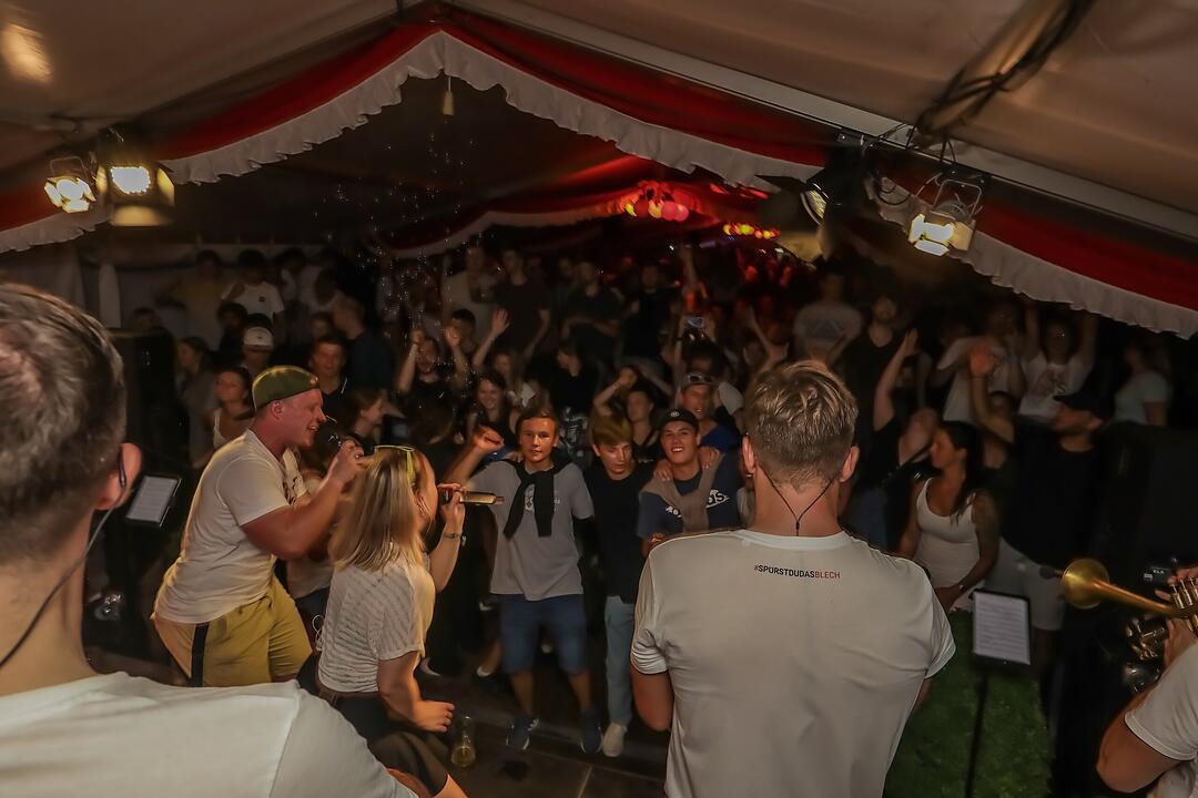 Endlich wieder Partystimmung im Sandgebiet