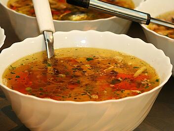 Anti-Schnupfen-Suppe kann wahre Wunder bewirken.
