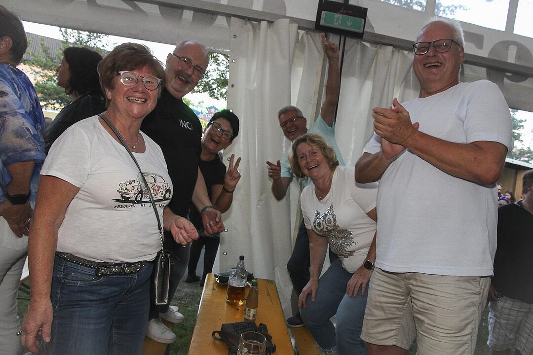 Am Montag spielte die Band "Radspitz".
