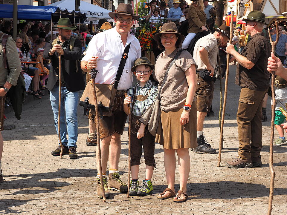 Großer historischer Festzug durch Bad Kissingen!