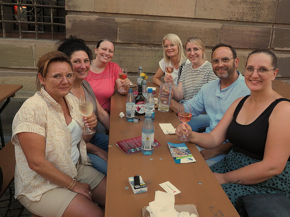 Das Weinfest zieht tausende Besucher an.