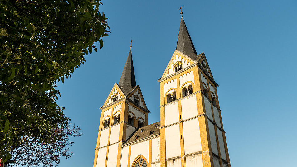Die über 900 Jahre alte Florinskirche ist ein herausragendes Beispiel romanischer Baukunst am Mittelrhein.