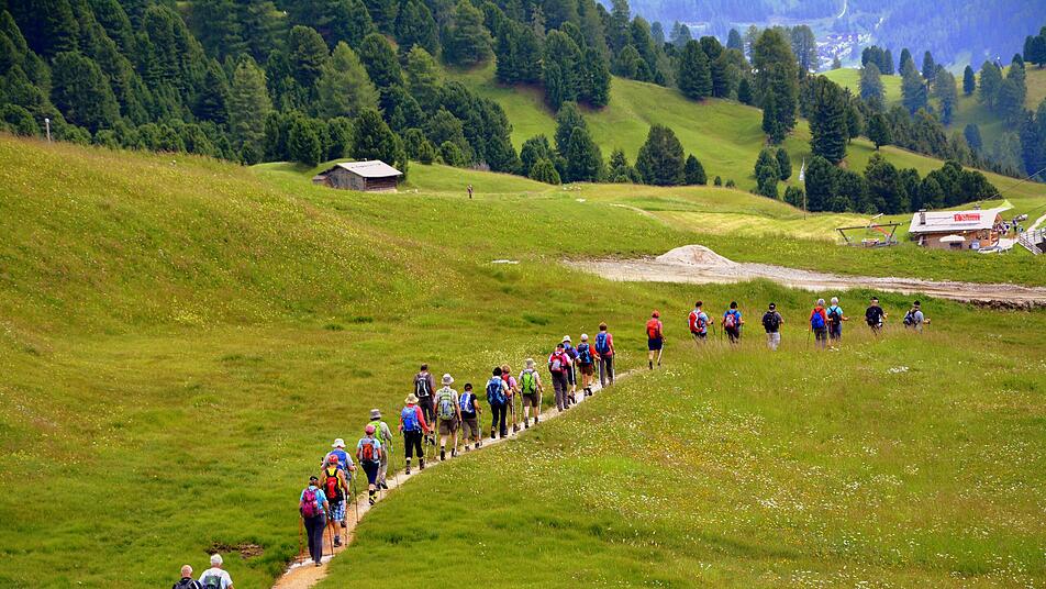 Online den passenden Wanderweg finden