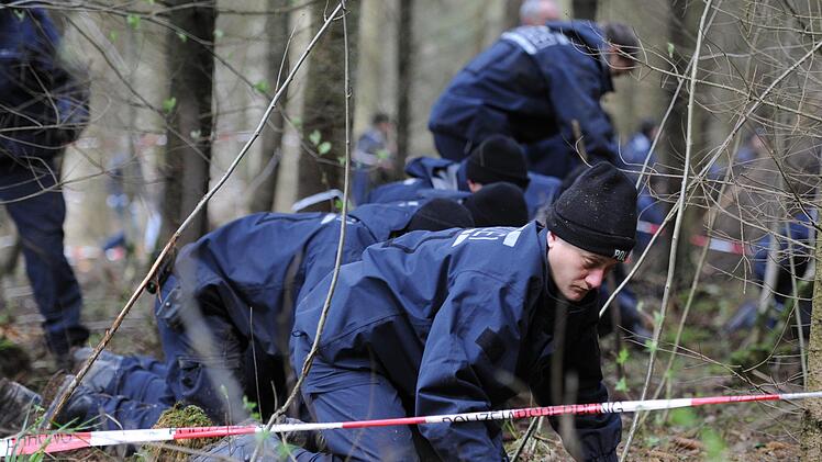 Moderne Technik macht es möglich: Immer mehr alte Mordfälle können dank verbesserter Analyse von DNA-Spuren geklärt werden.  Symbolfoto: Franziska Kraufmann/dpa
