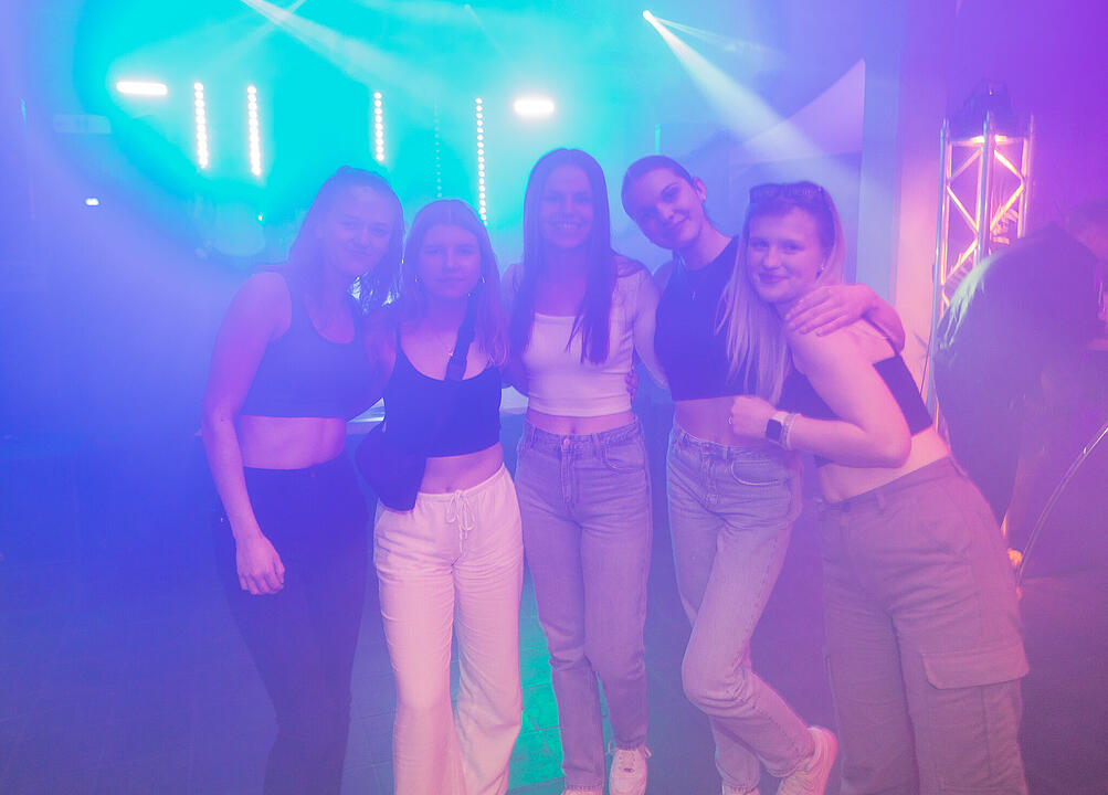 Nach dem einschlagenden Erfolg der ersten Kufa Club Night wurde ausgelassen die 2. Auflage gefeiert.