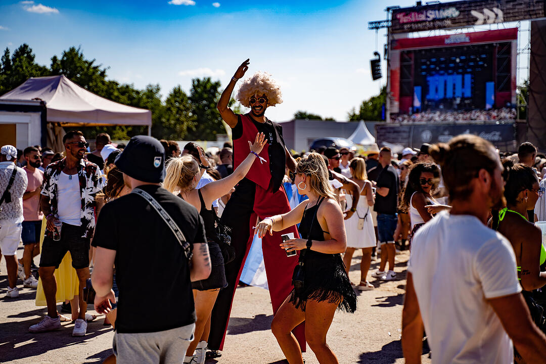 Mit vielen internationalen und nationalen Live-Acts!