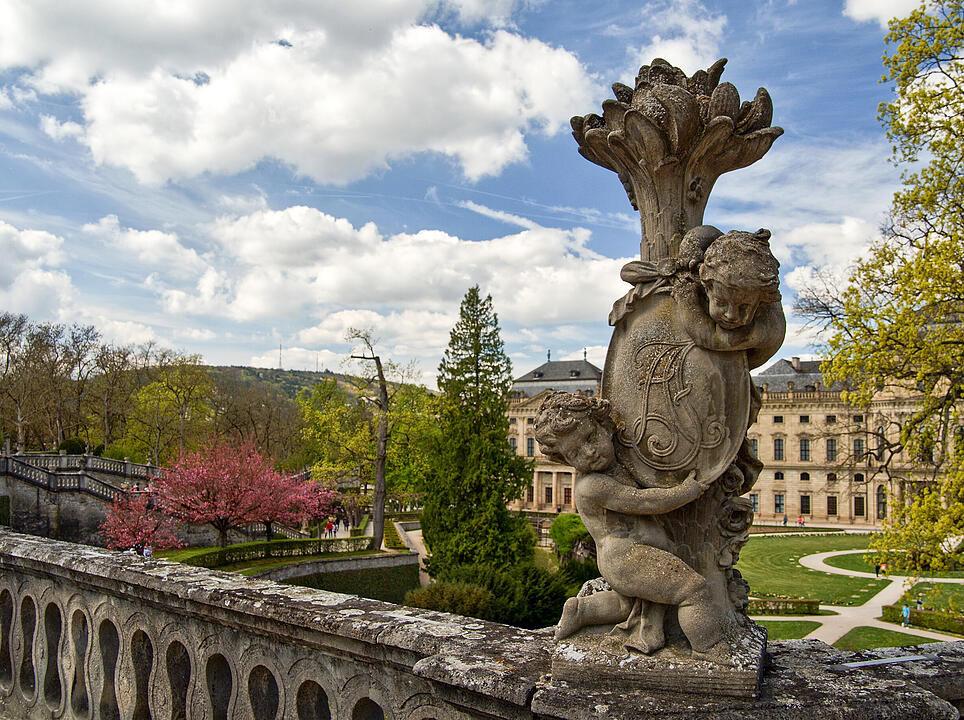 Baumblüte im Hofgarten der Würzburger Residenz